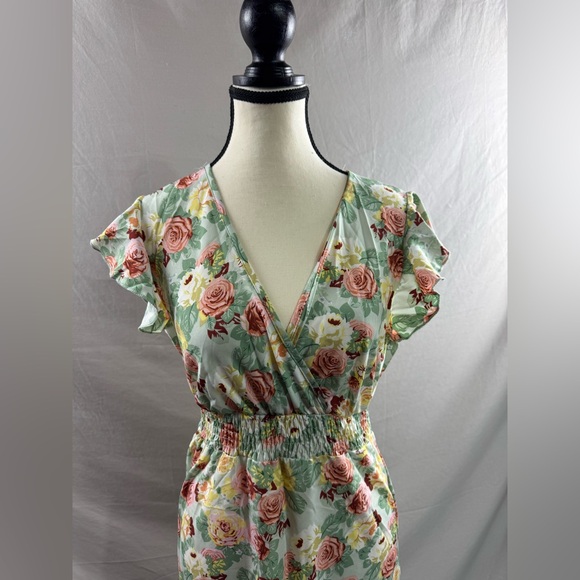 Floral Print Butterfly Sleeve Ruffle Hem Dress - Picture 6 of 7